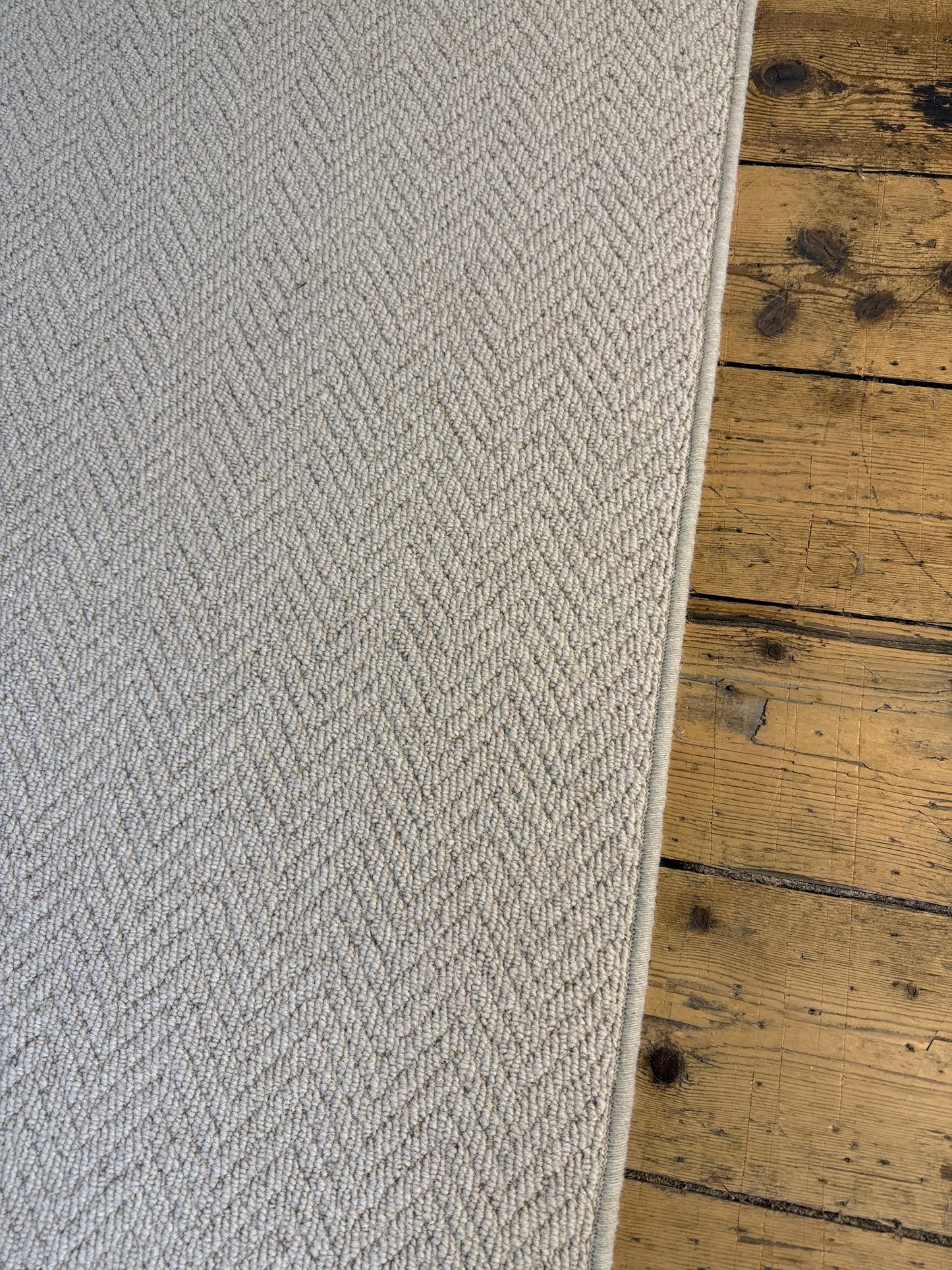 Oxford tone herringbone 100% wool rug 242cm x 300cm