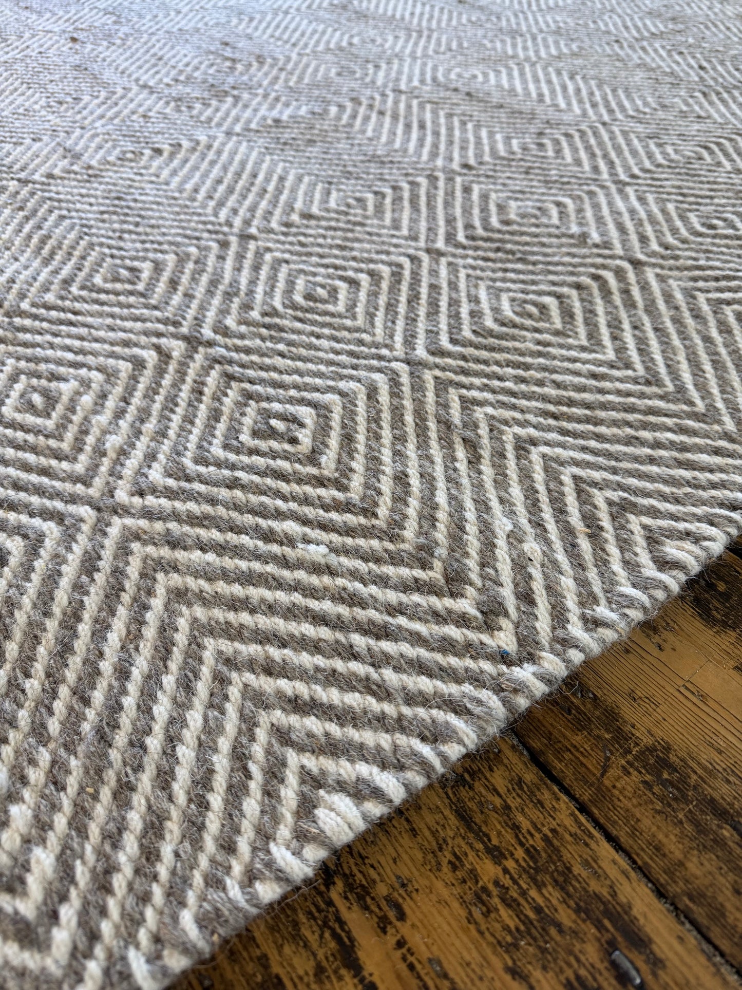 Estelle 100% handwoven wool 160cm x 230cm
