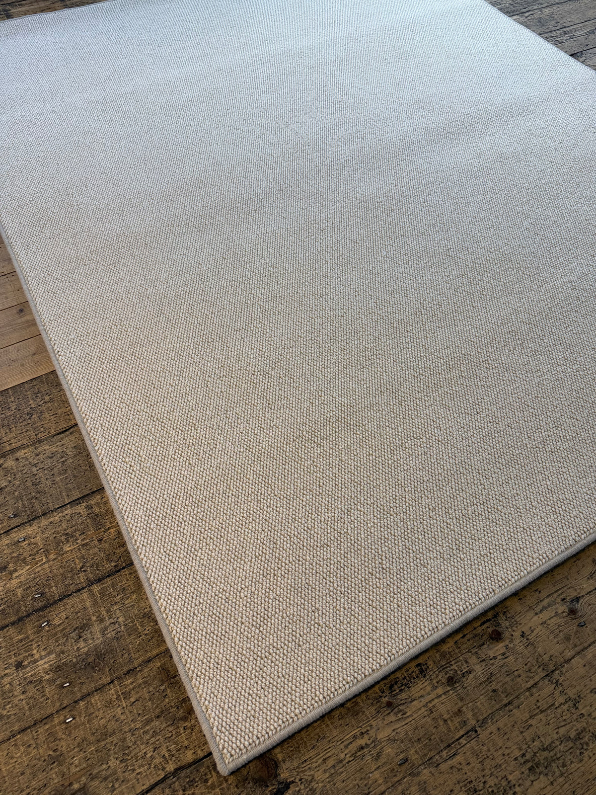 Eagle 100% undyed wool rug 200cm x 250cm