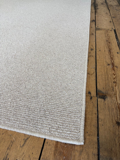 Hessian 100% wool rug 236cm x 328cm