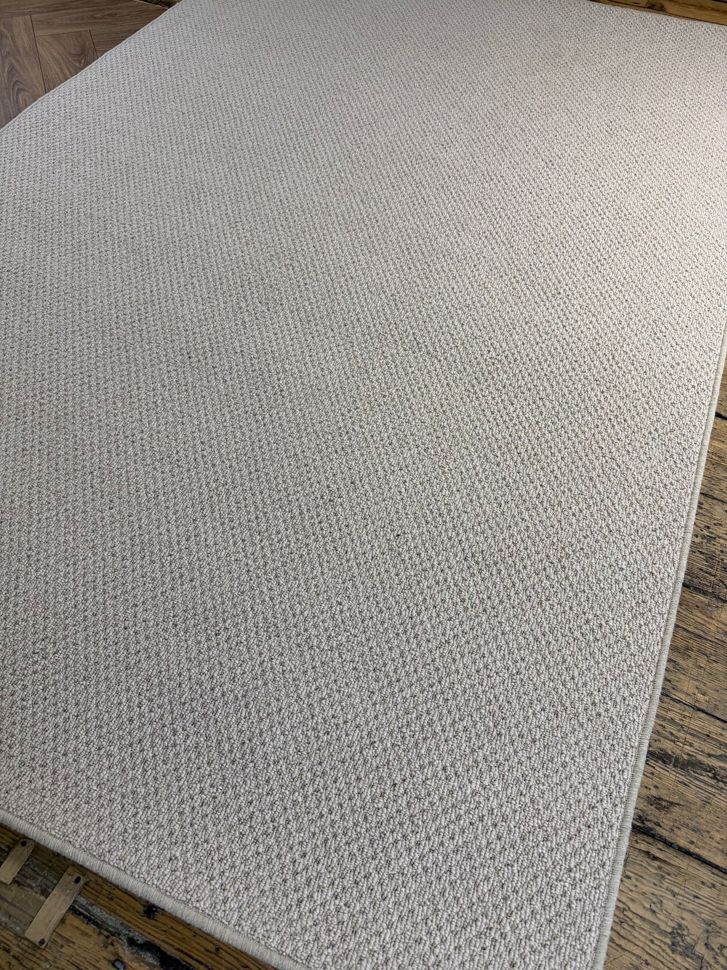 Tones 100% wool rug 160cm x 240cm