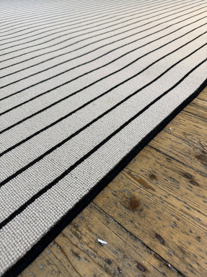 Oreo 100% wool rug 210cm x 266cm