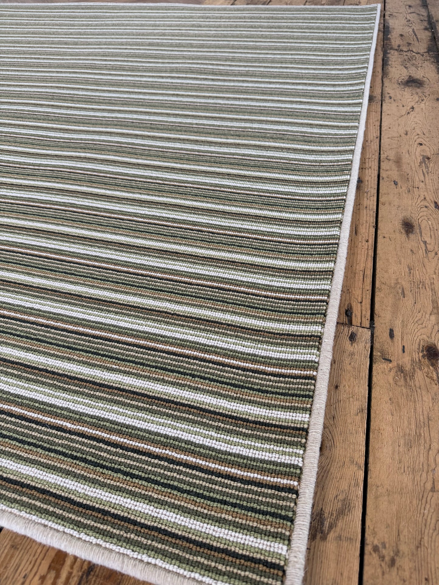Palm bay 100% wool rug 207cm x 272cm