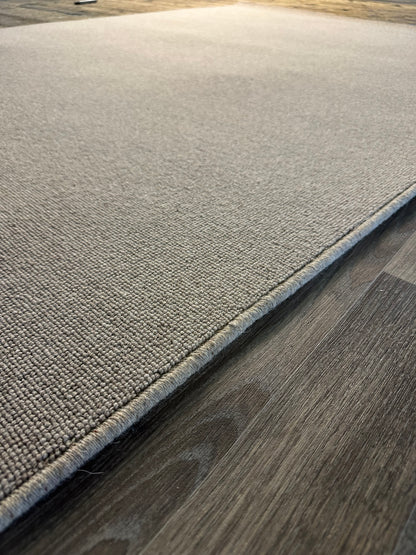 Fenwick 100% wool rug 160cm x 230cm