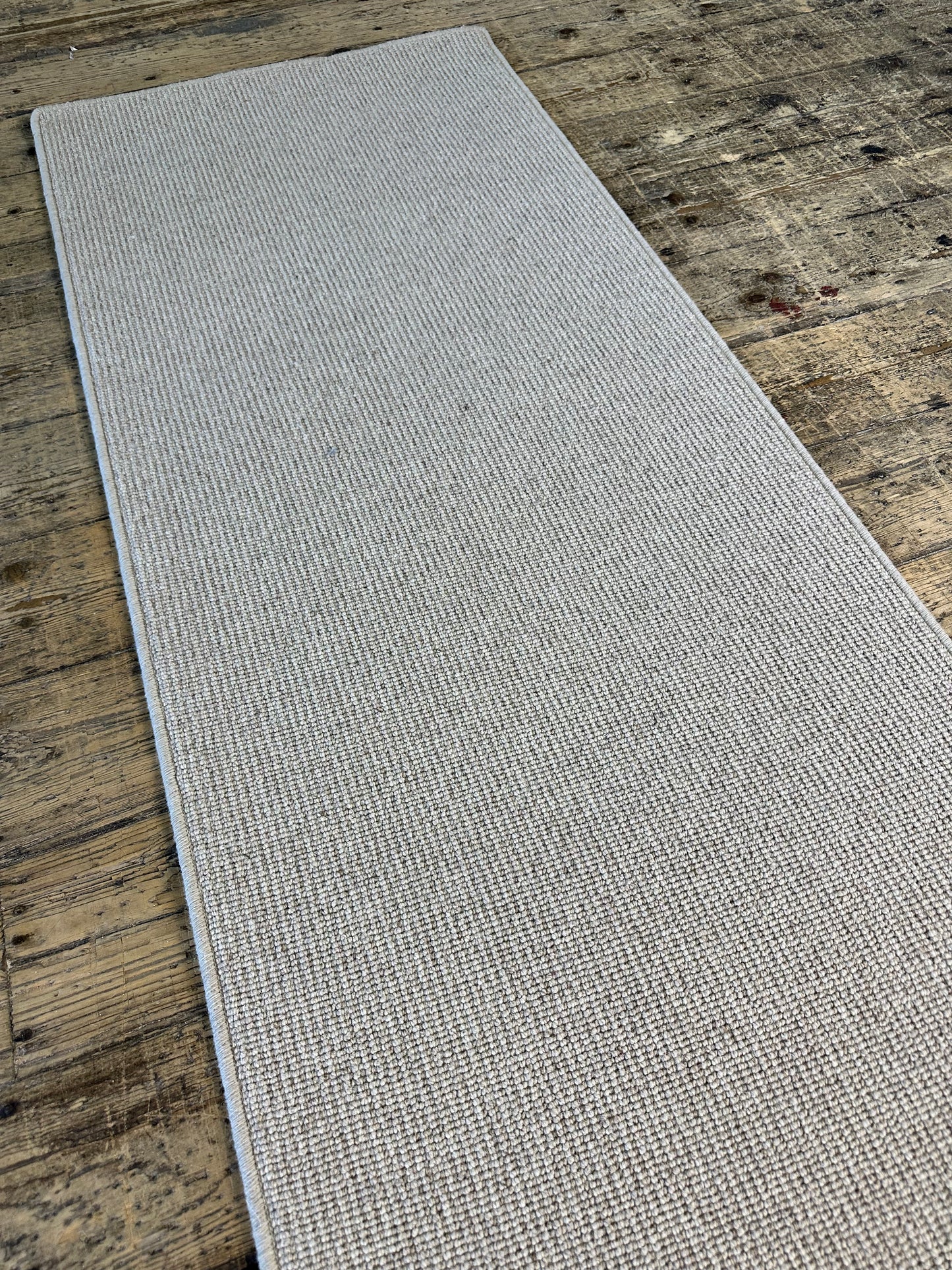 Flaxen 100% wool runner 70cm x 277cm