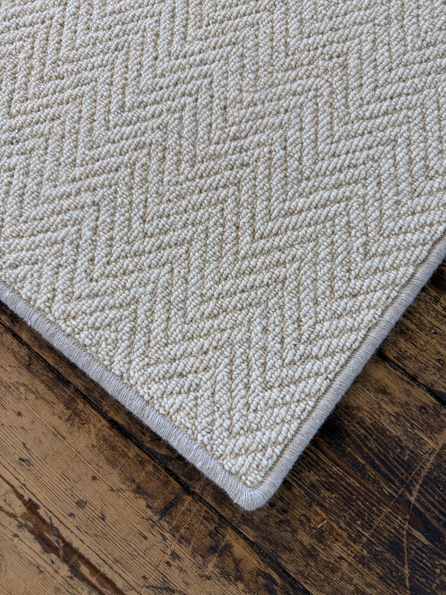 Blanc ivoire herringbone 100% wool hallway runner 70cm x 280cm