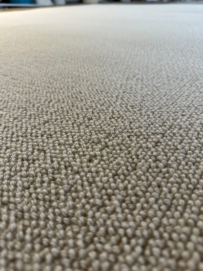 White Cream 100% wool rug 235cm x 325cm