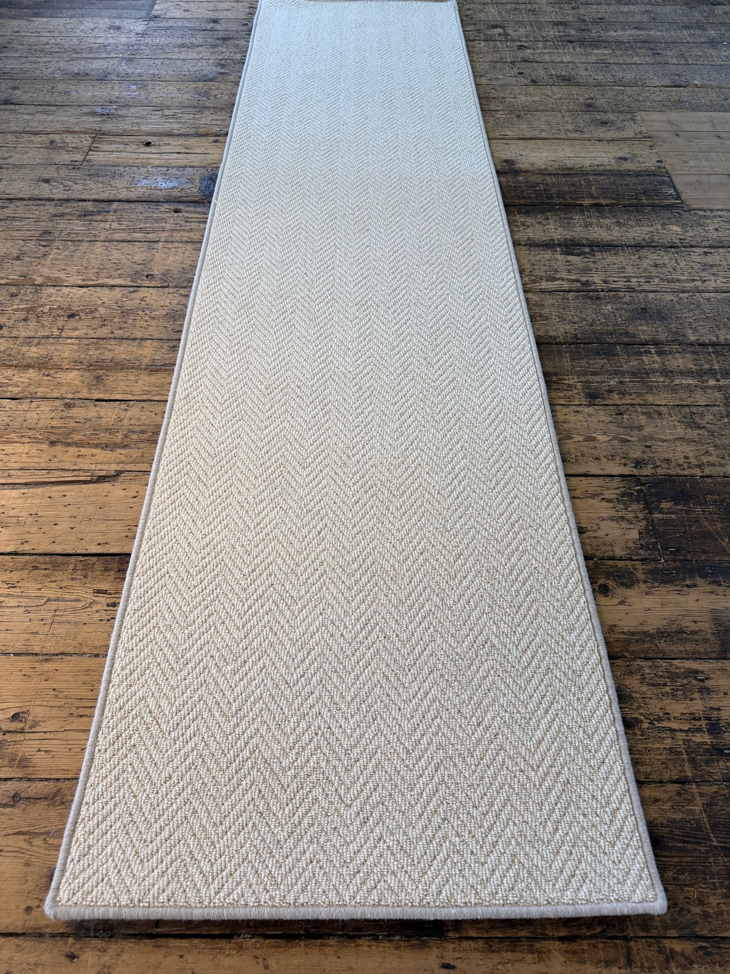 Blanc ivoire herringbone 100% wool hallway runner 70cm x 280cm