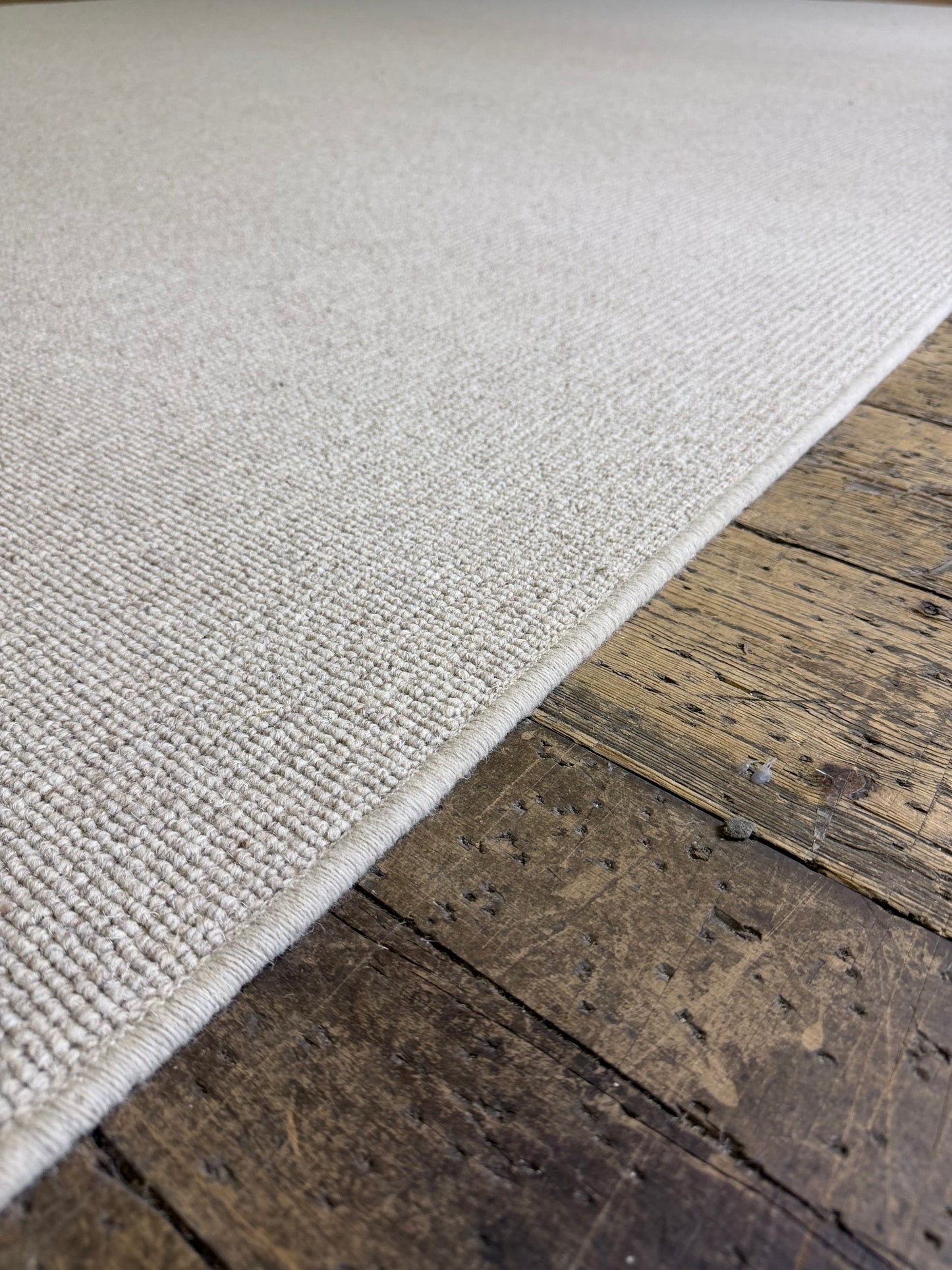 Hessian 100% wool rug 290cm x 400cm