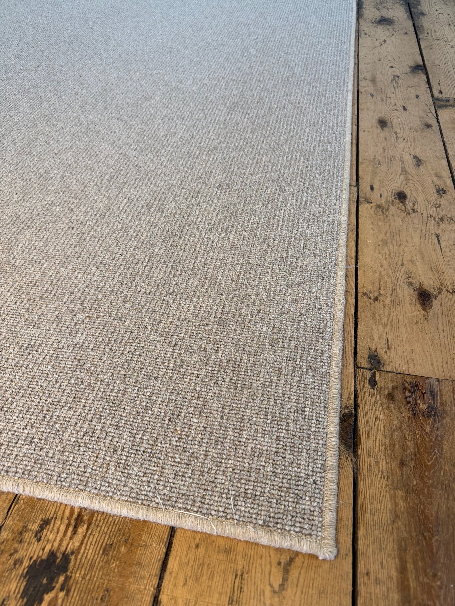 Flaxen 100% wool rug 260cm x 260cm