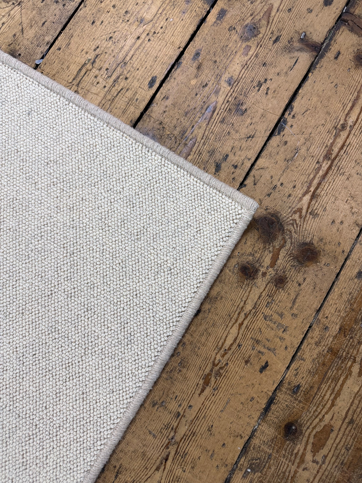 Lapwing 100% wool rug 240cm x 340cm