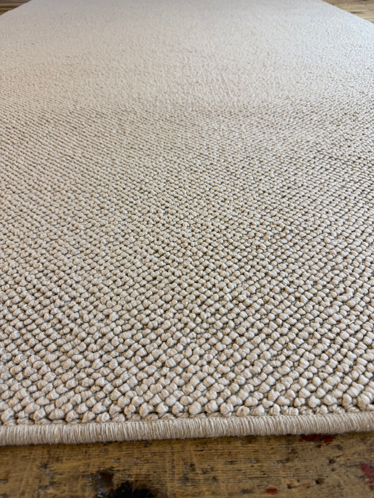 Grosvenor 100% polypropylene rug 160cm x 280cm