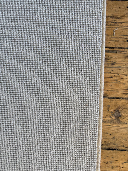 Drydale 100% wool rug 290cm x 397cm