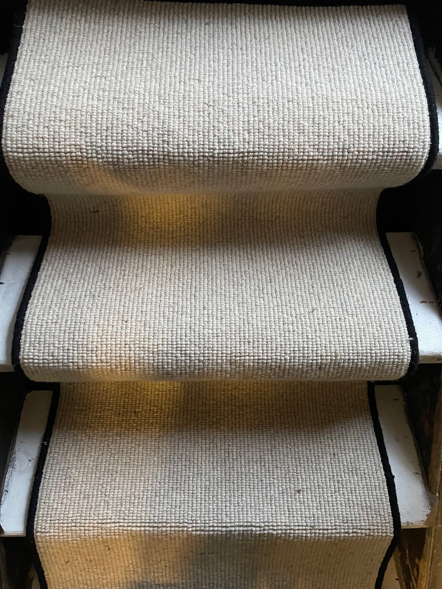 Cream 100% wool Berber stairs runner