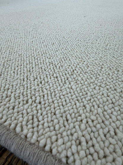 Blanc ivorie 100% wool rug 284cm x 338cm