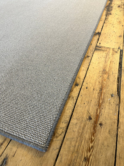 Charcoal 100% wool rug 204cm x 236cm