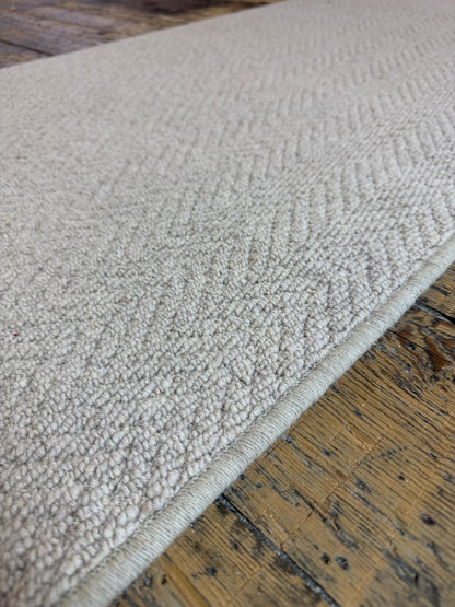 Ecru 100% wool hallway runner 71cm x 252cm