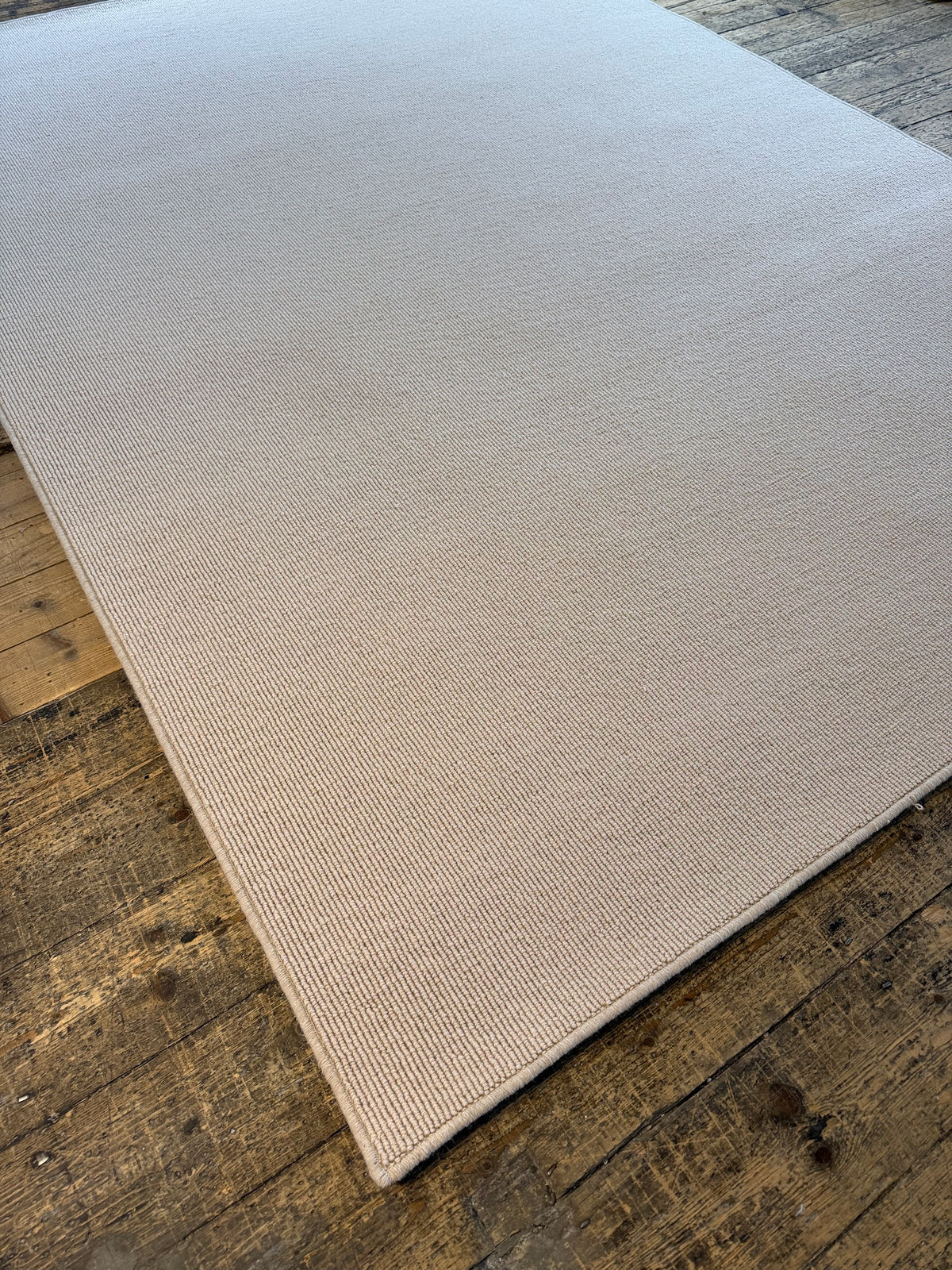 Champagne 100% wool rug 210cm x 300cm