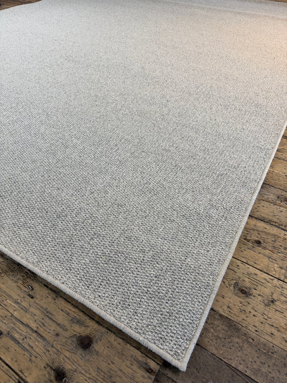 Bone 100% wool rug 250cm x 330cm