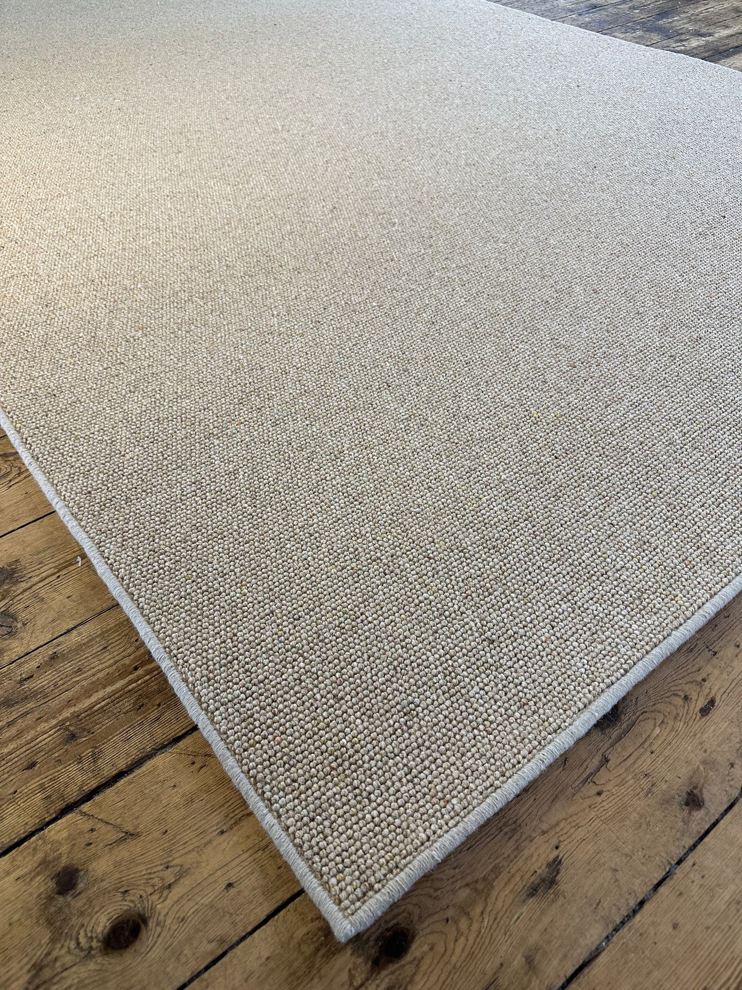 Warm oat 100% wool rug 190cm x 307cm
