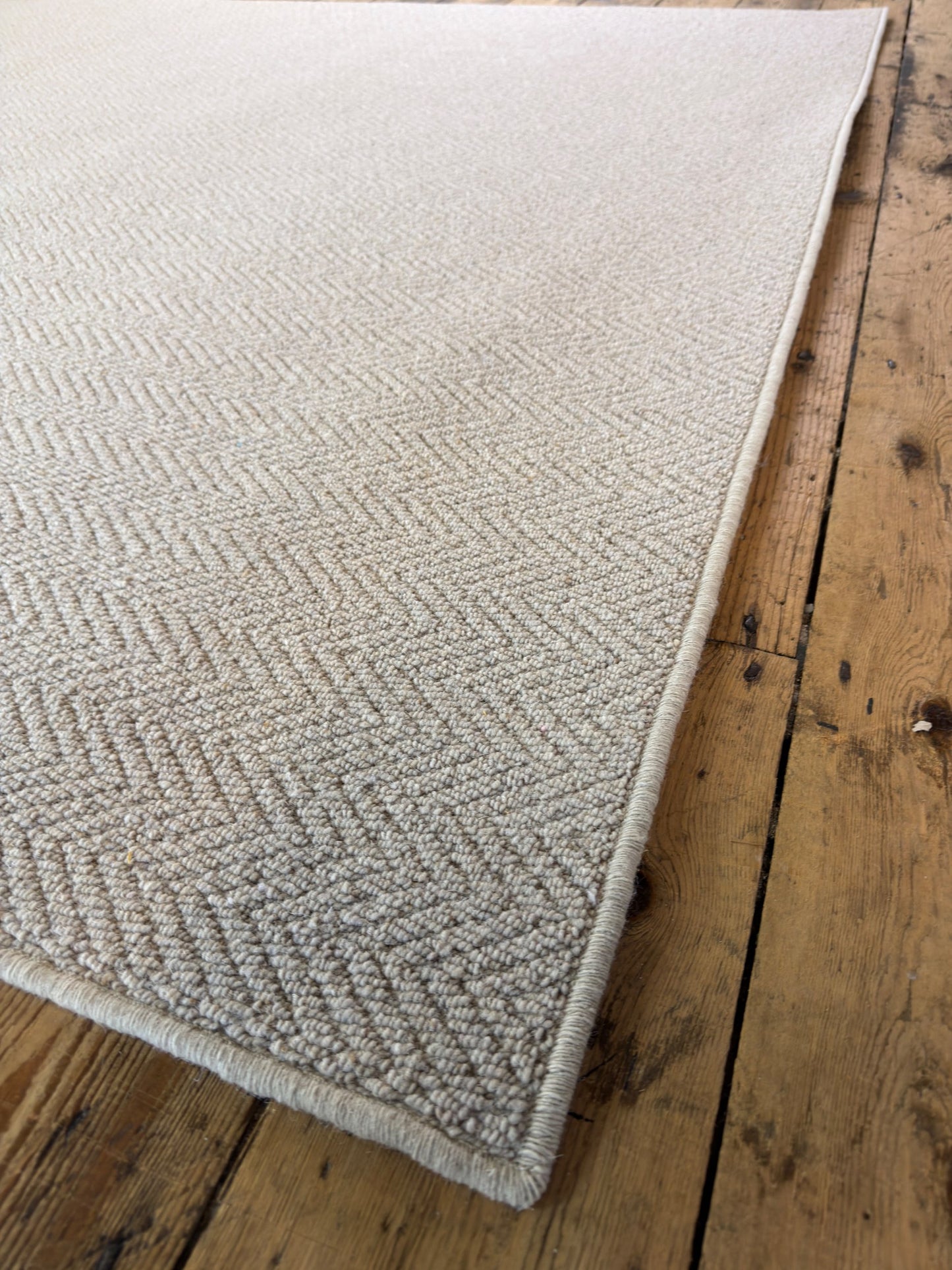 Harvest herringbone 100% wool rug 212cm x 273cm
