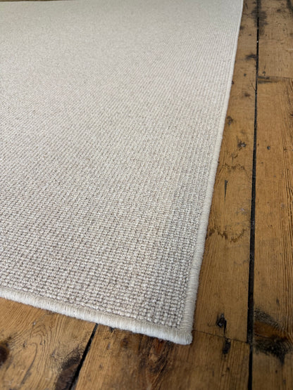 Hessian 100% wool rug 200cm x 250cm