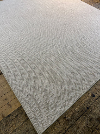 Oxford tone herringbone 100% wool rug 250cm x 288cm