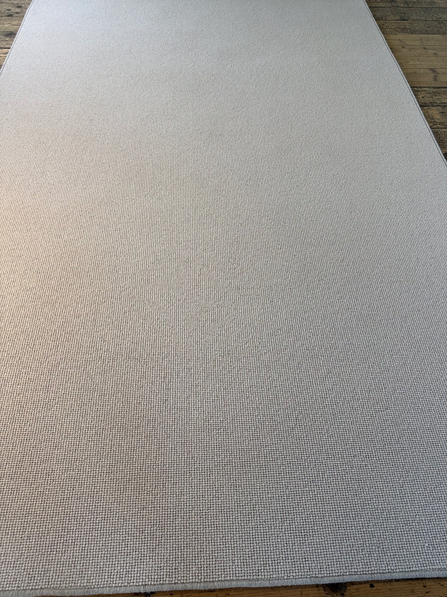 Whisper 100% wool rug 193cm x 290cm