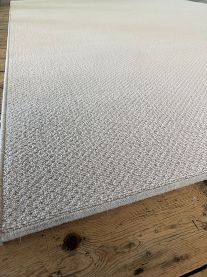 Tones 100% wool rug 260cm x 372cm