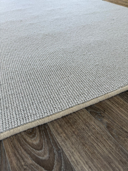 Drydale 100% wool rug 290cm x 397cm