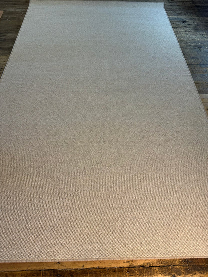 Oatcake 100% wool rug 210cm x 347cm