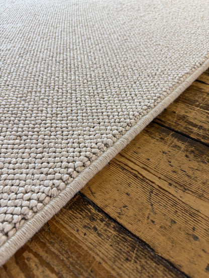 Grosvenor 100% polypropylene rug 160cm x 280cm