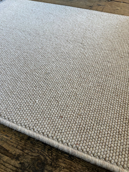Irish cream 100% wool 16 steps
