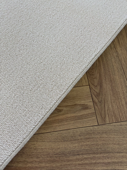 White flake 100% wool rug 270cm x 370cm