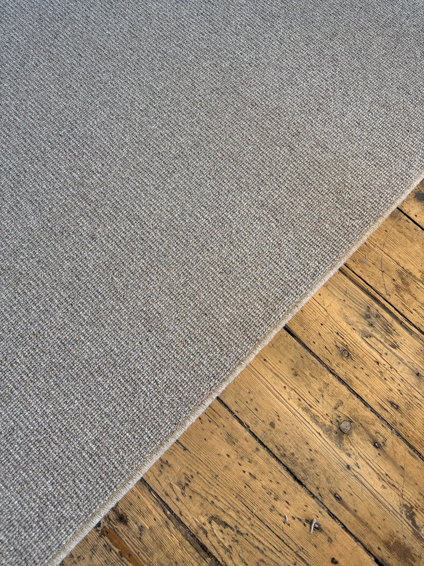 Flaxen 100% wool rug 260cm x 260cm