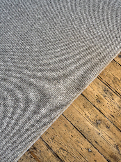 Flaxen 100% wool rug 260cm x 260cm