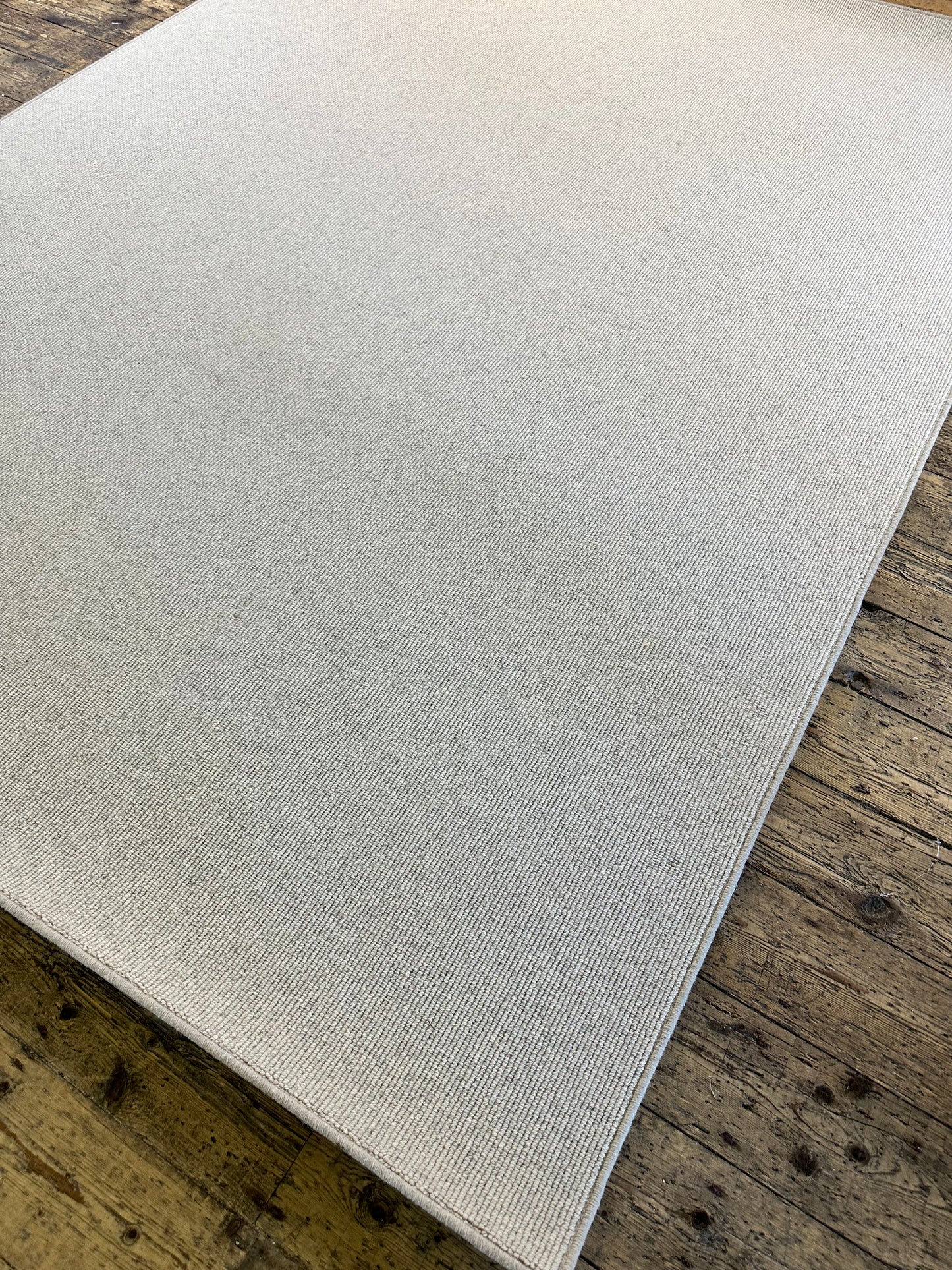 Buffy 100% wool rug 220cm x 300cm