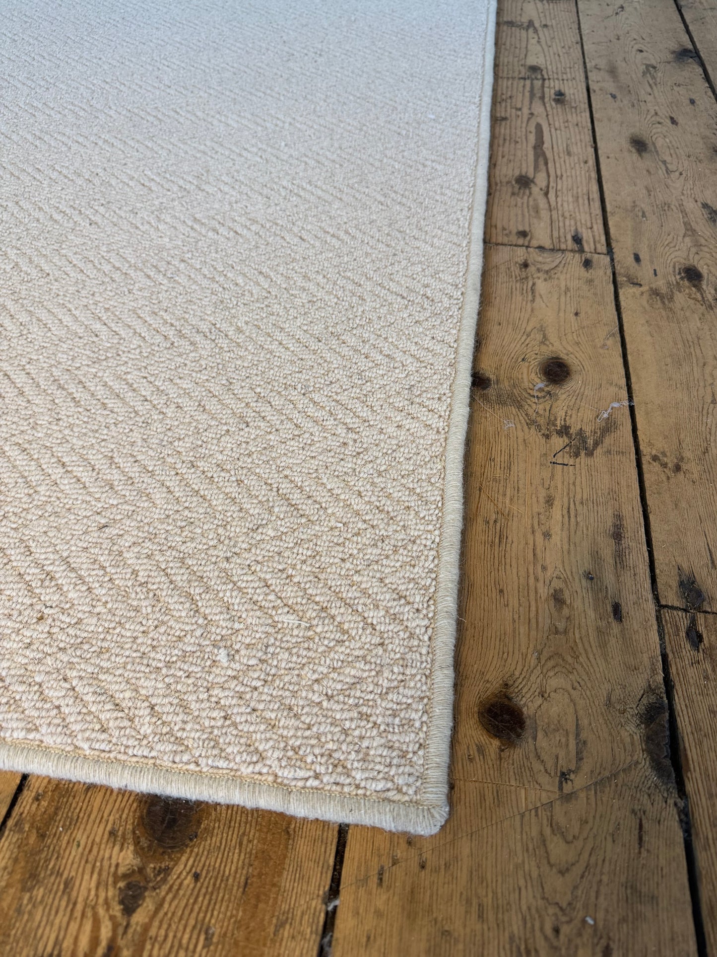 Oxford tone herringbone 100% wool rug 200cm x 290cm