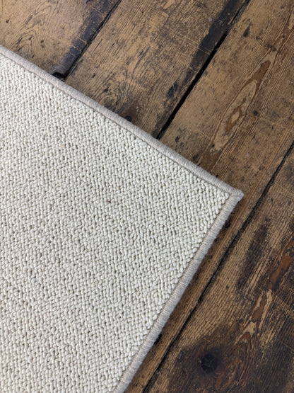 Blanc ivorie 100% wool rug 235cm x 370cm