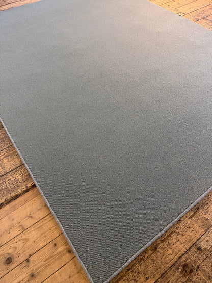 Turtle 100% wool rug 200cm x 270cm