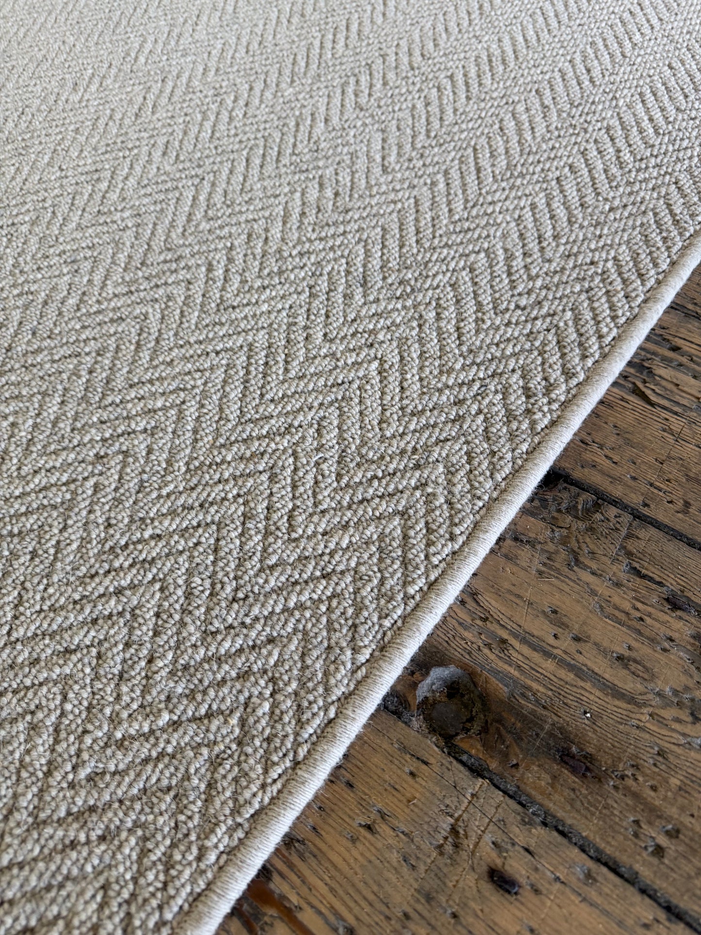 Harvest 100% wool rug 200cm x 284cm