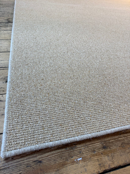 Wild ginger 100% wool rug 273cm x 370cm