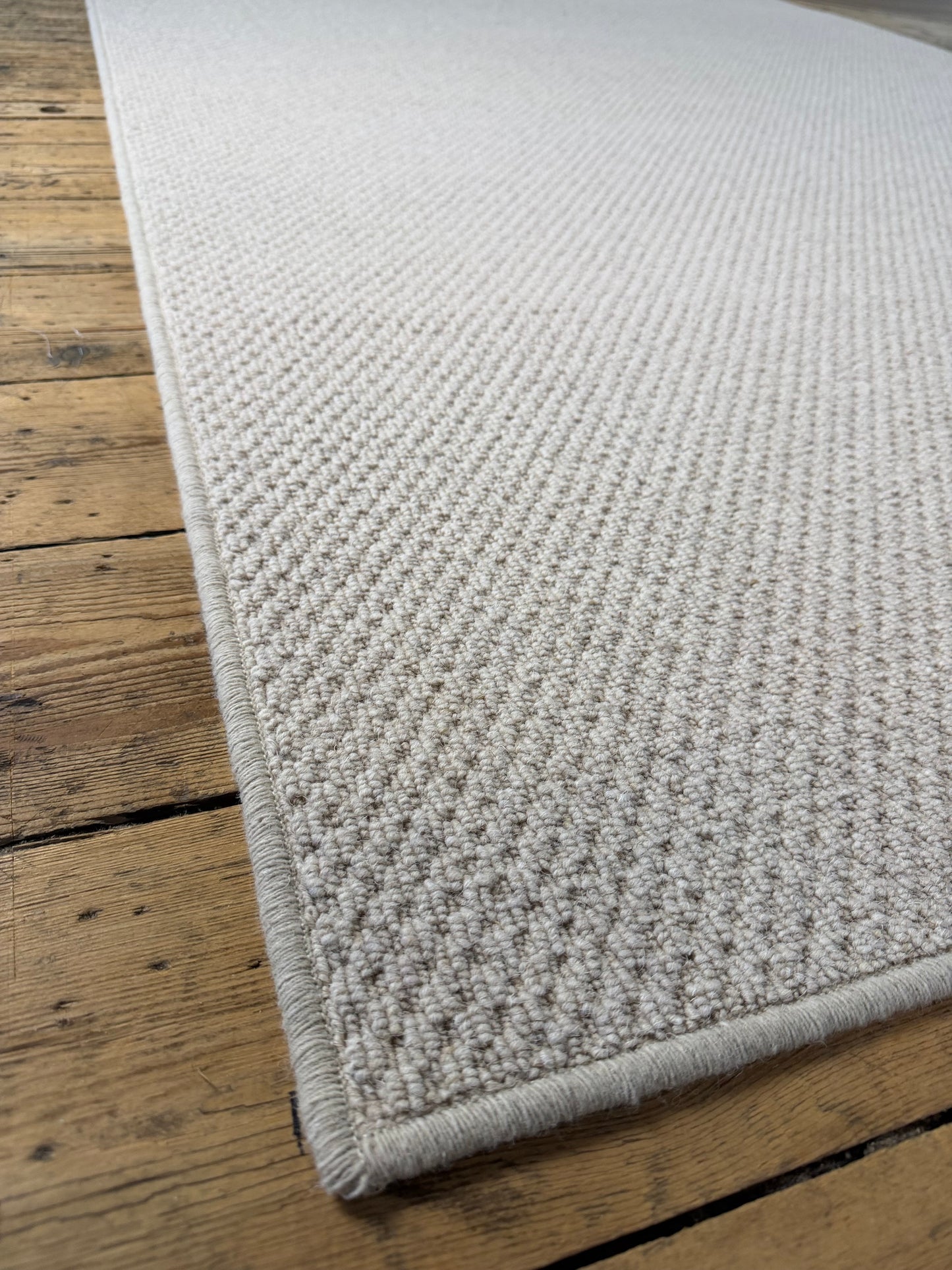 Oxford beige 100% wool rug 170cm x 278cm