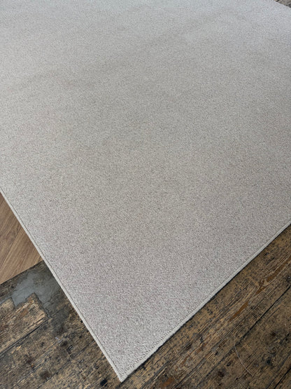 Flaxen 100% wool rug 260cm x 360cm