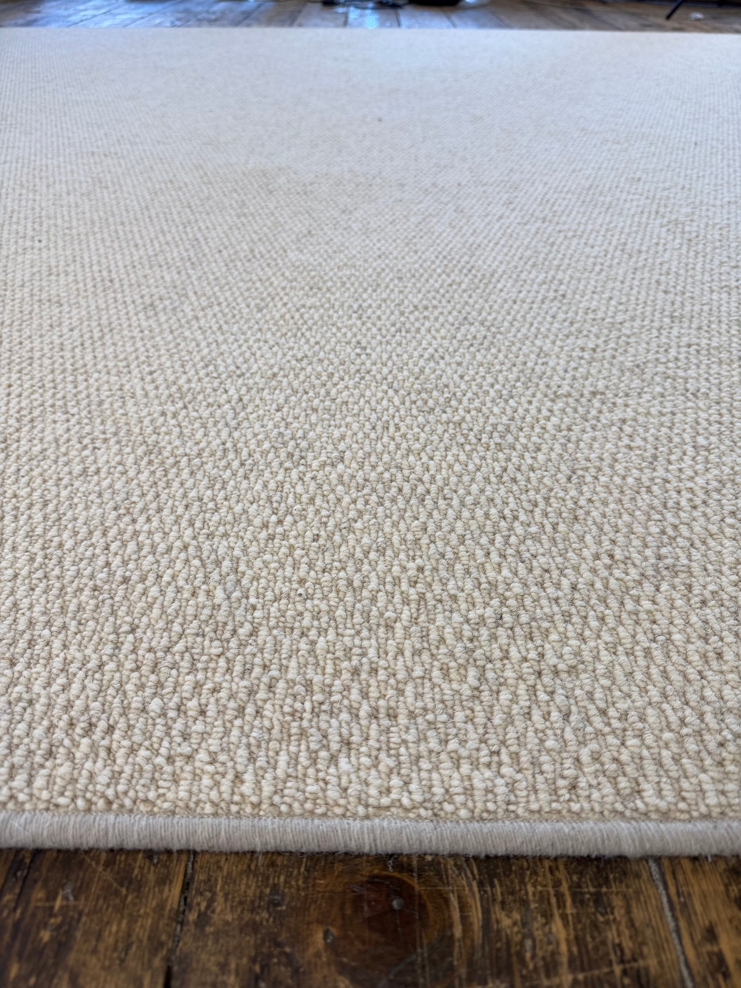 Rice cake 100% wool rug 230cm x 330cm