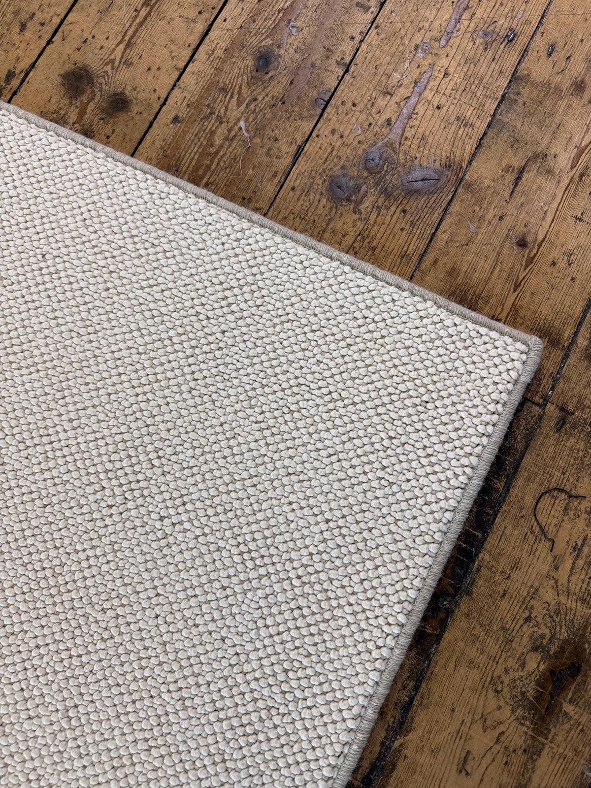 Crème 100% polypropylene rug 250cm x 350cm