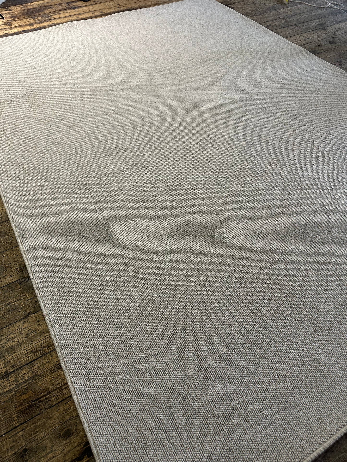 Pumice 100% wool rug 235cm x 328cm