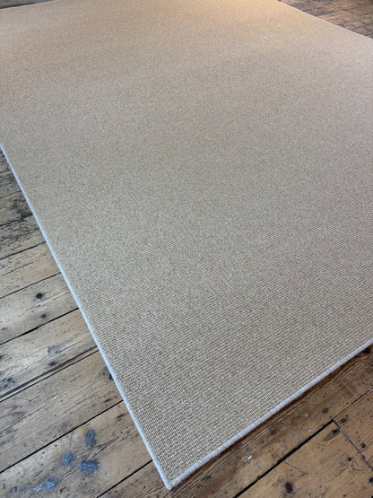 Wild ginger 100% wool rug 273cm x 370cm