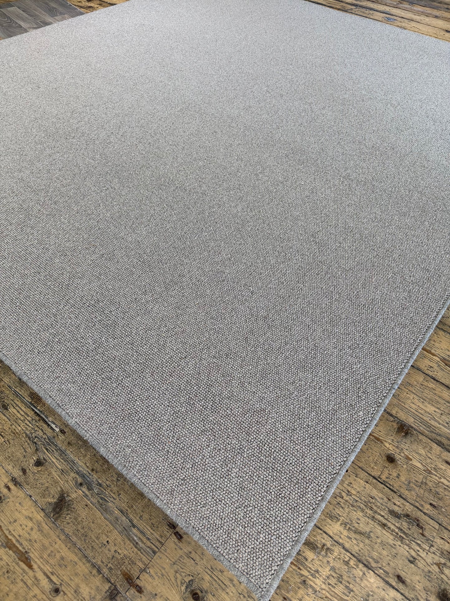 Slate grey 100% wool rug 260cm x 297cm