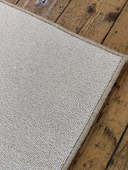 Chalk 100% wool rug 285cm x 398cm